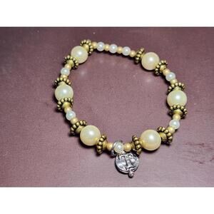 Costume Jewelry Beaded Stretch Bracelet White Pearl Antique Gold Treska